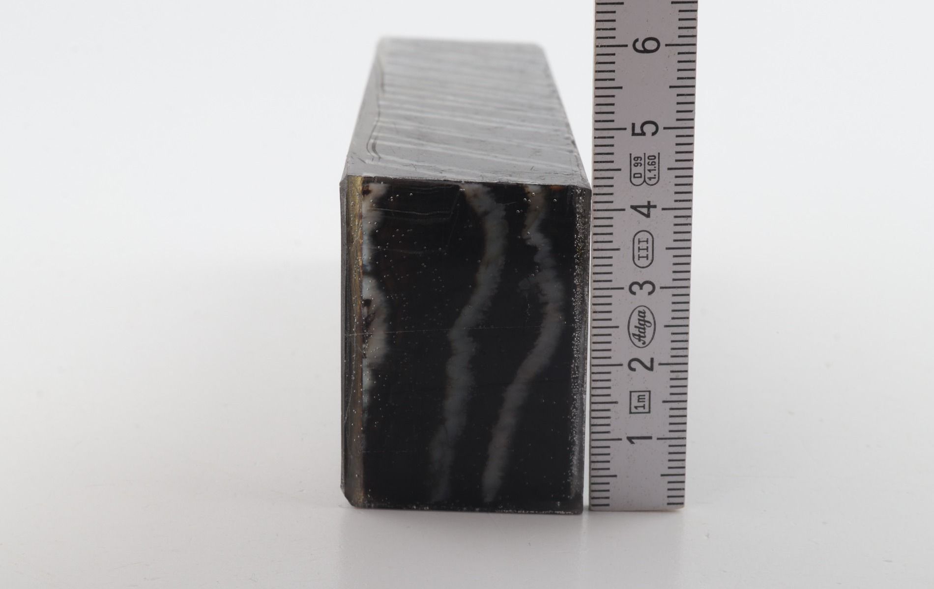 Stabilised mammoth molar block