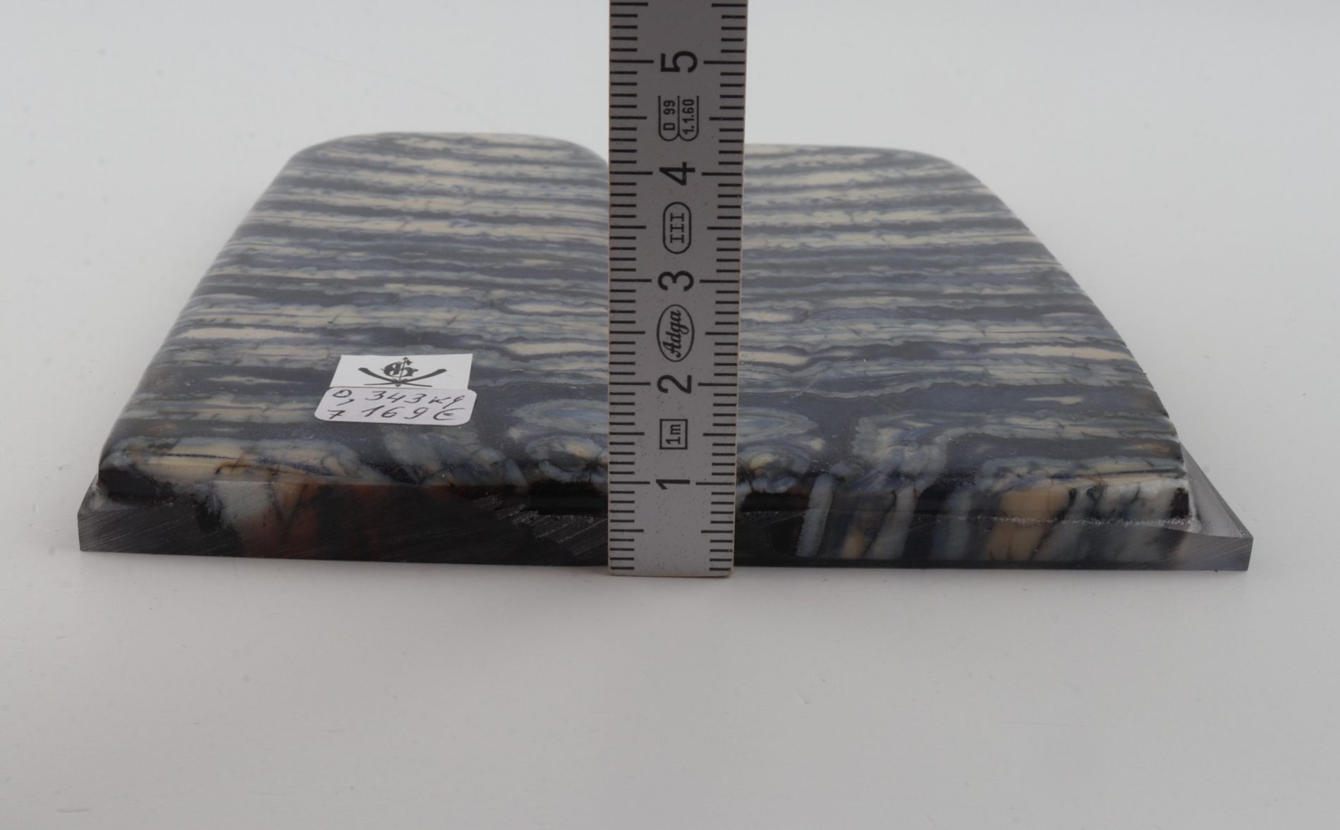 Stabilised mammoth molar scales