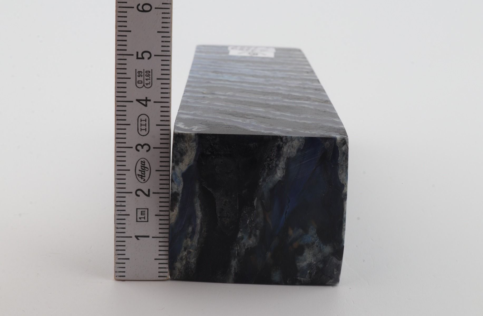 Stabilised mammoth molar block