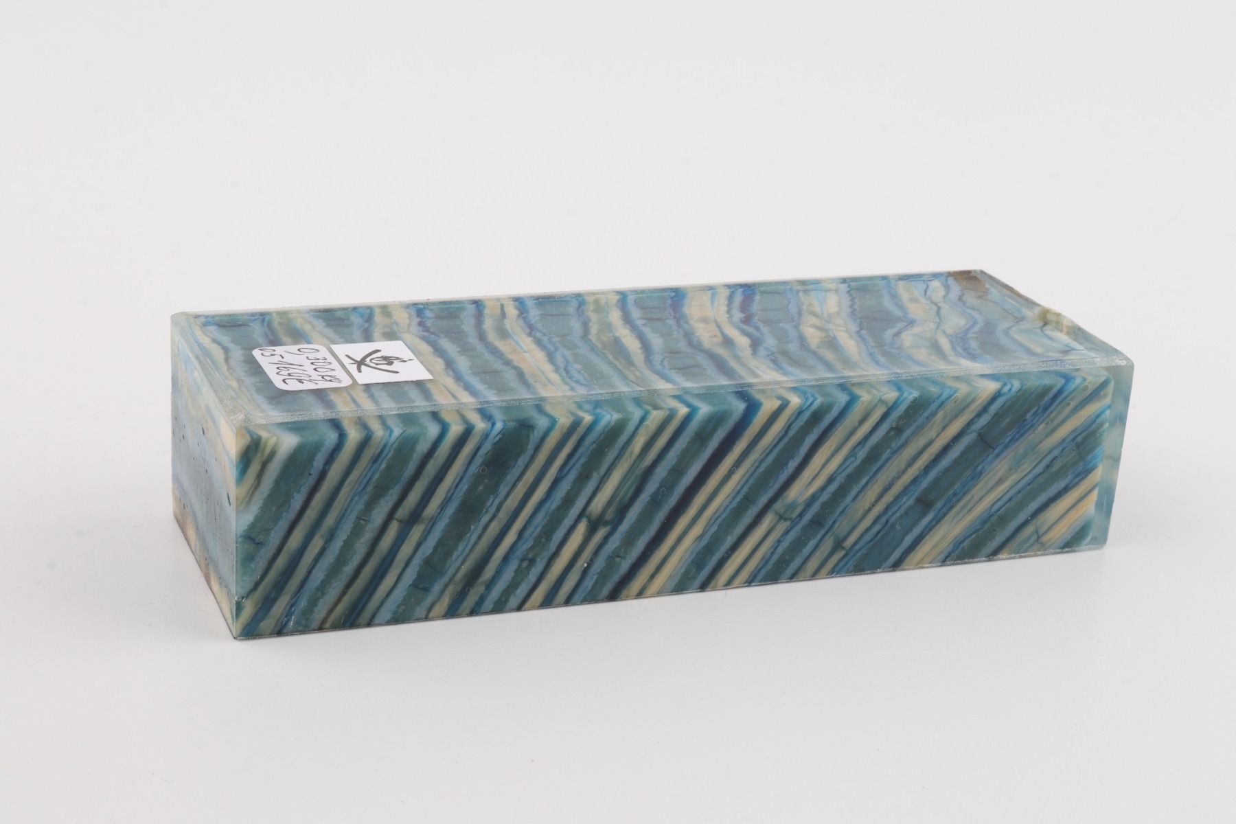 Stabilised mammoth molar block