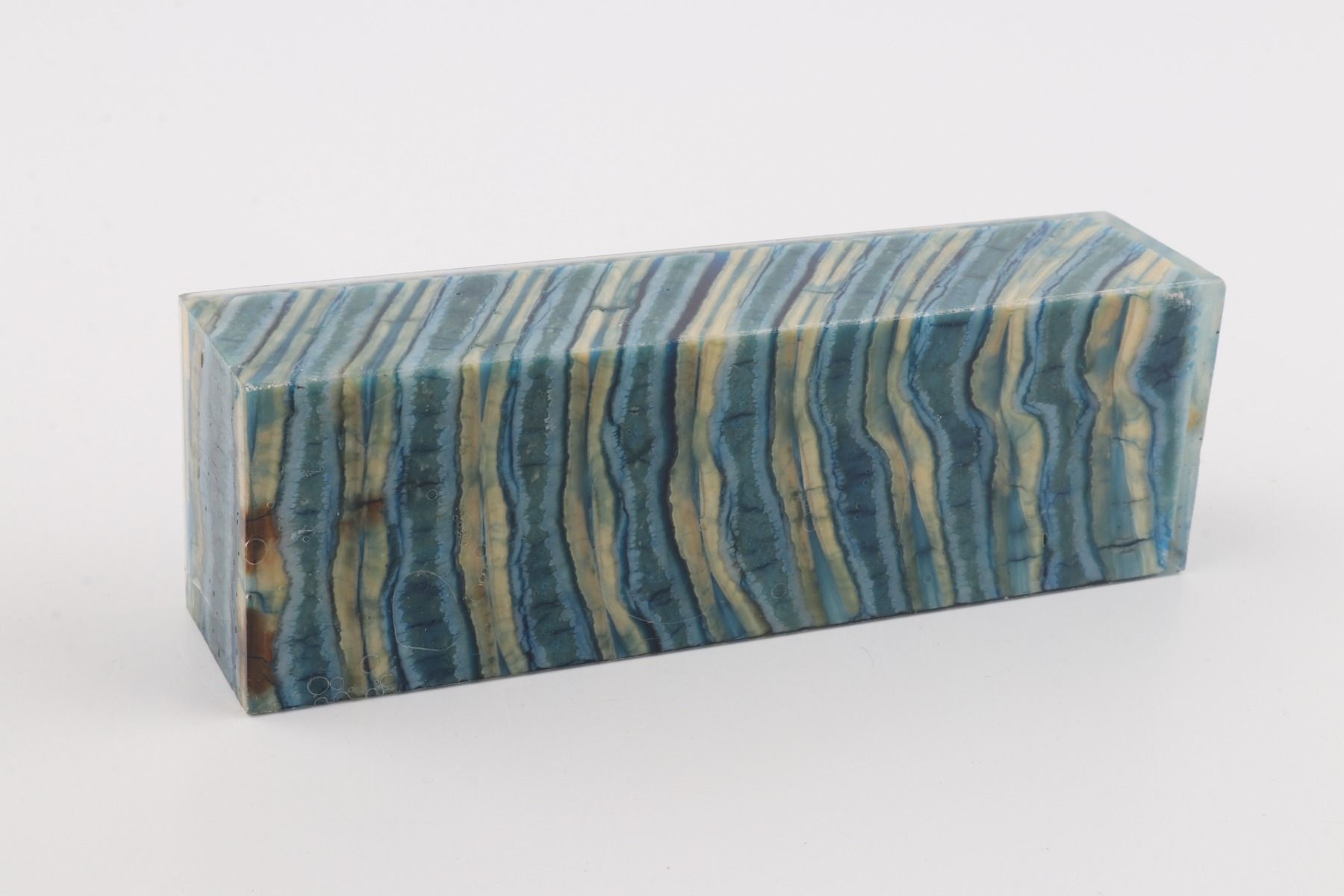 Stabilised mammoth molar block