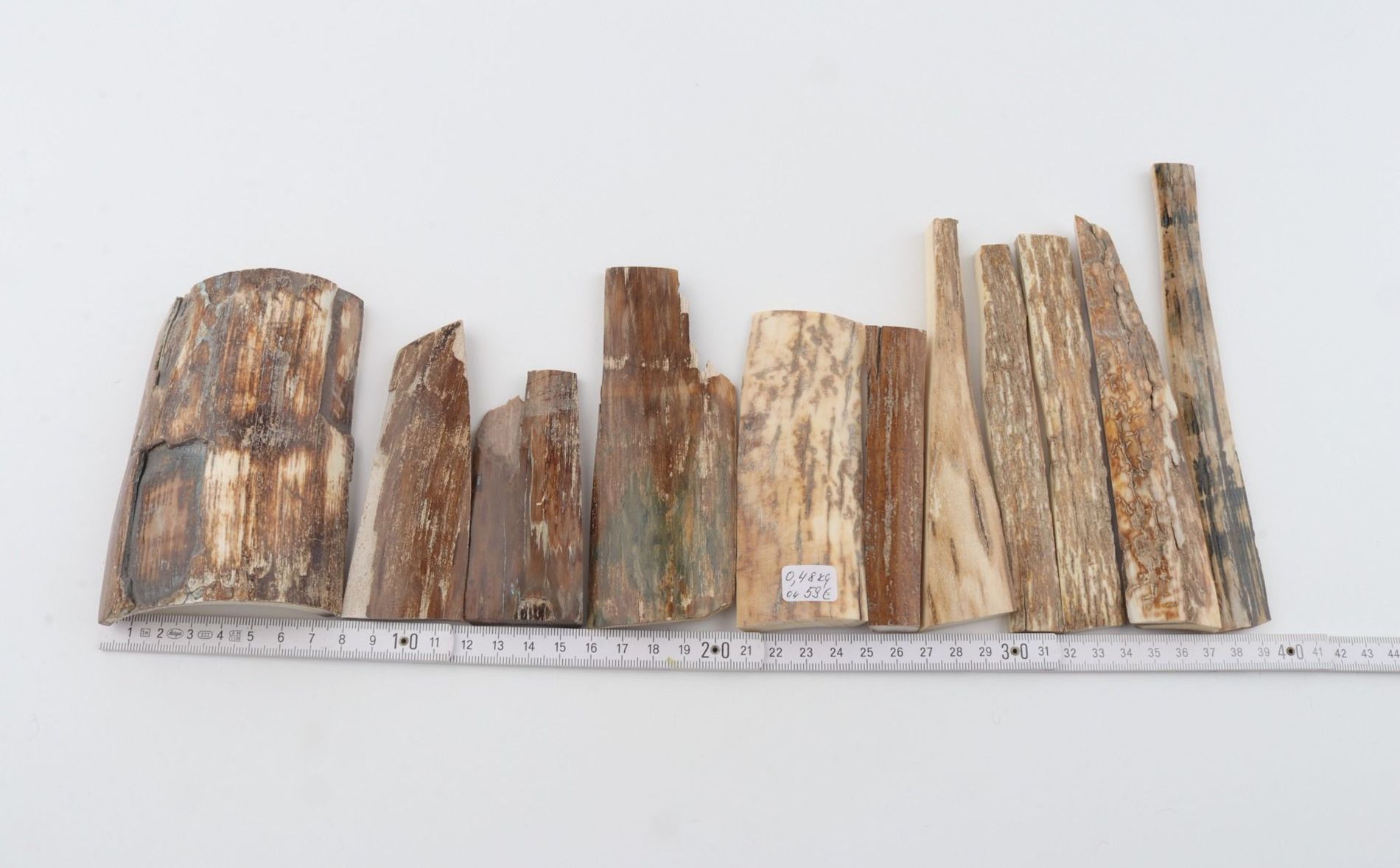 Natural mammoth bark pieces