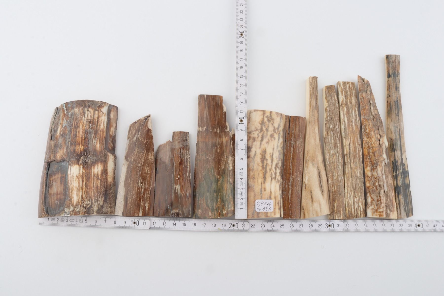 Natural mammoth bark pieces
