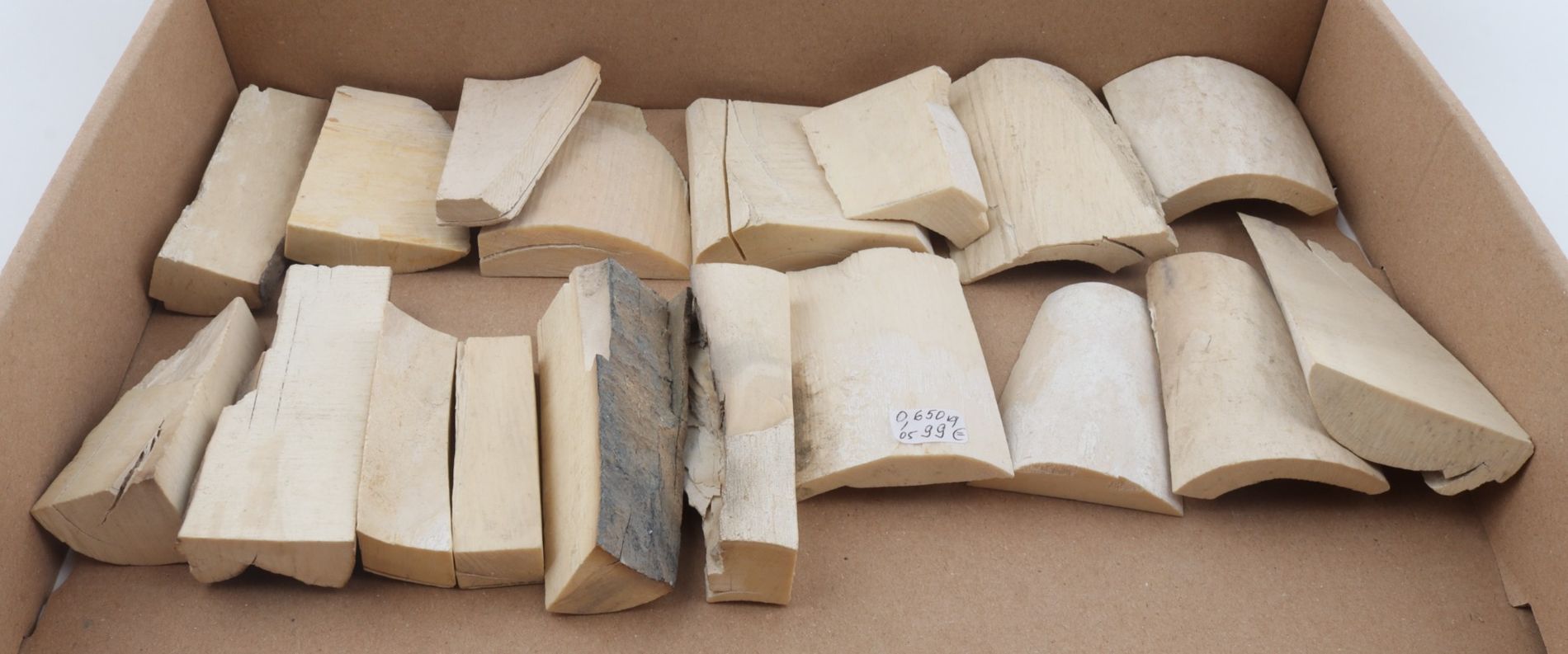Untreated mammoth ivory pieces