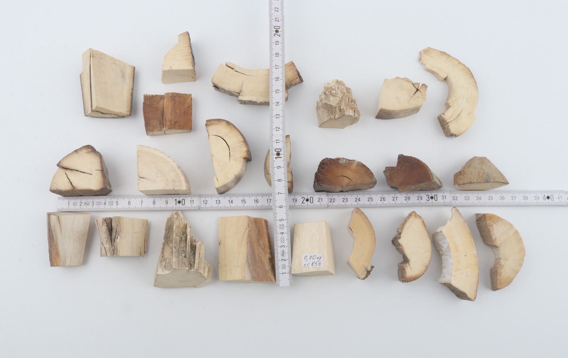 Raw mammoth ivory pieces