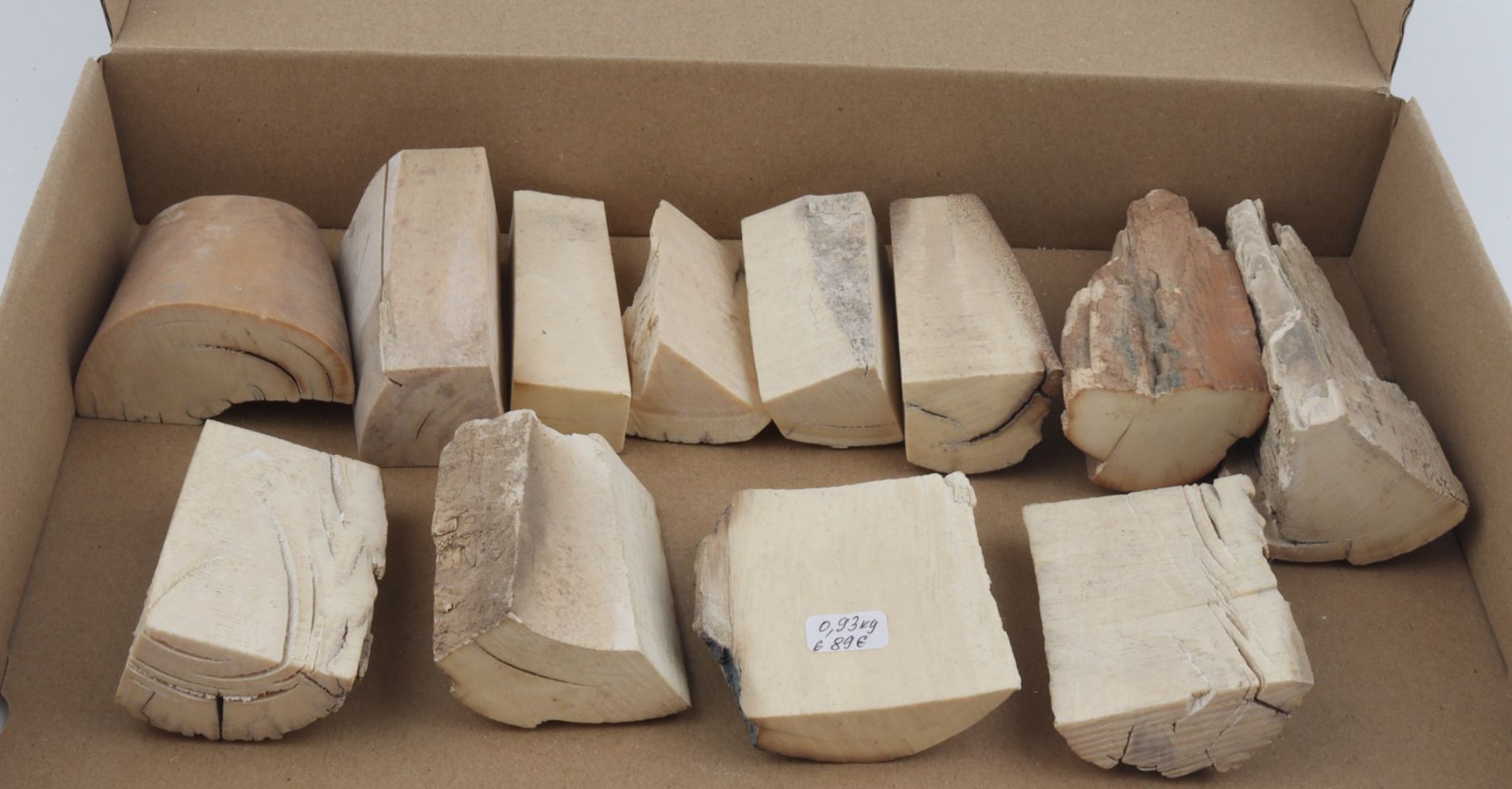 Untreated mammoth ivory pieces