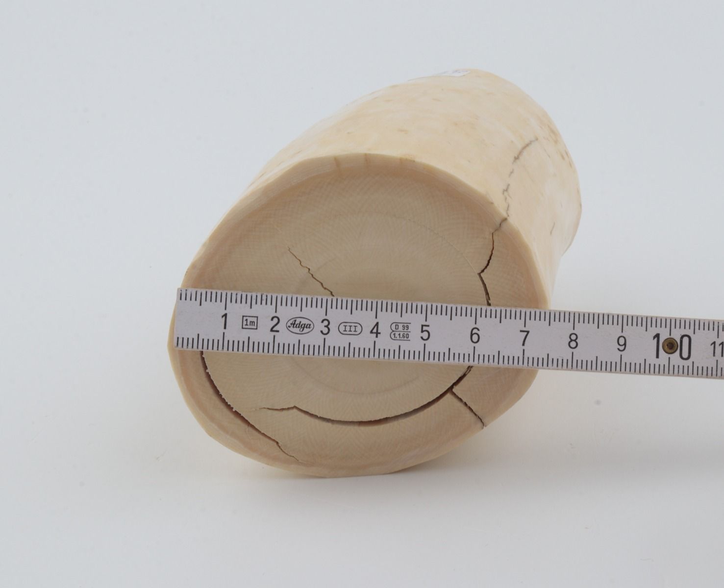 Round mammoth tusk piece