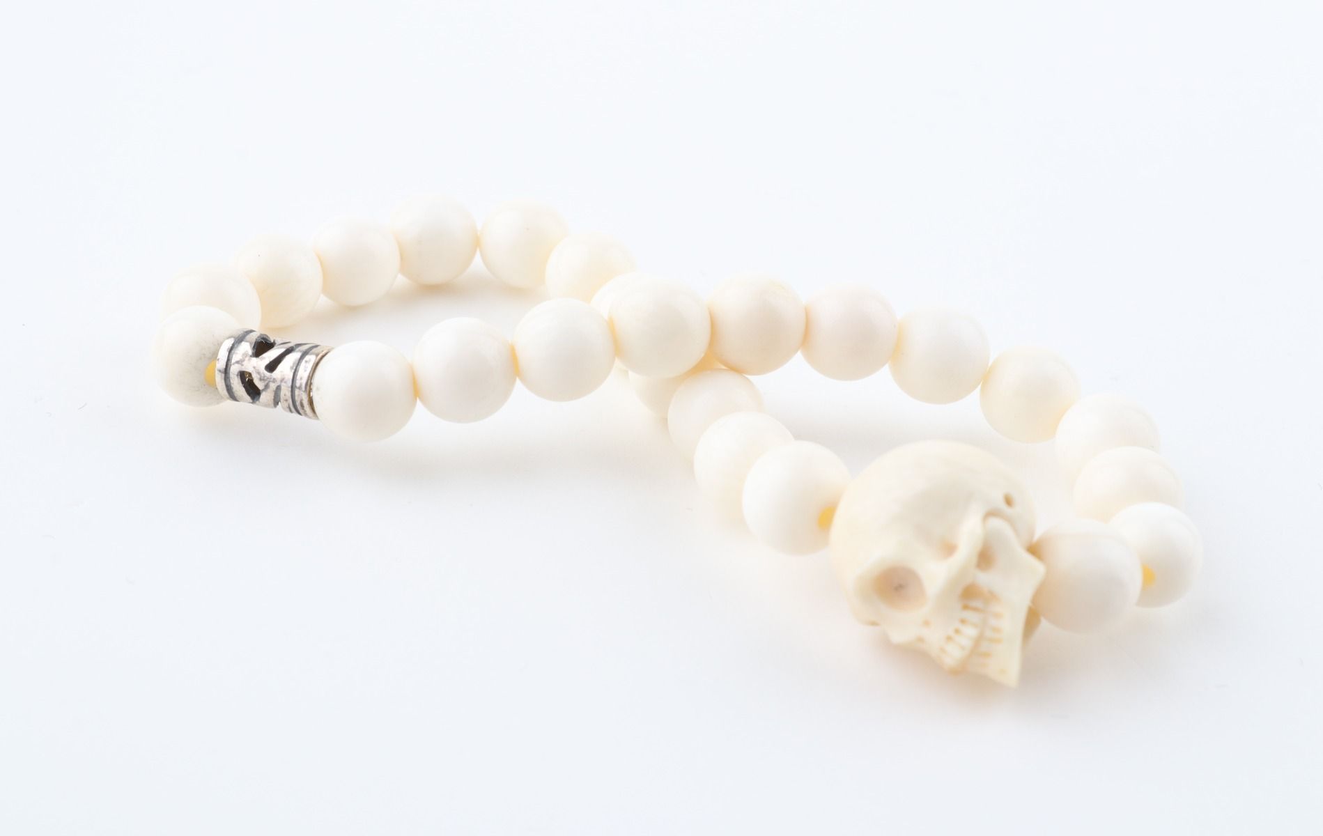 Skull Accent Mammoth Ivory Bracelet