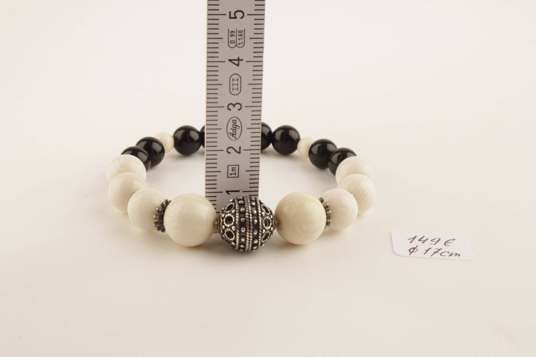 The Tibet Black Mammoth & Black Onyx bracelet