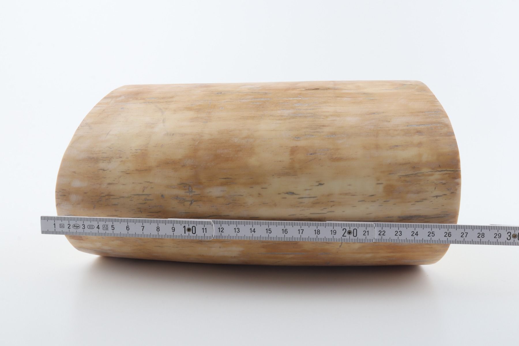 Round mammoth tusk piece