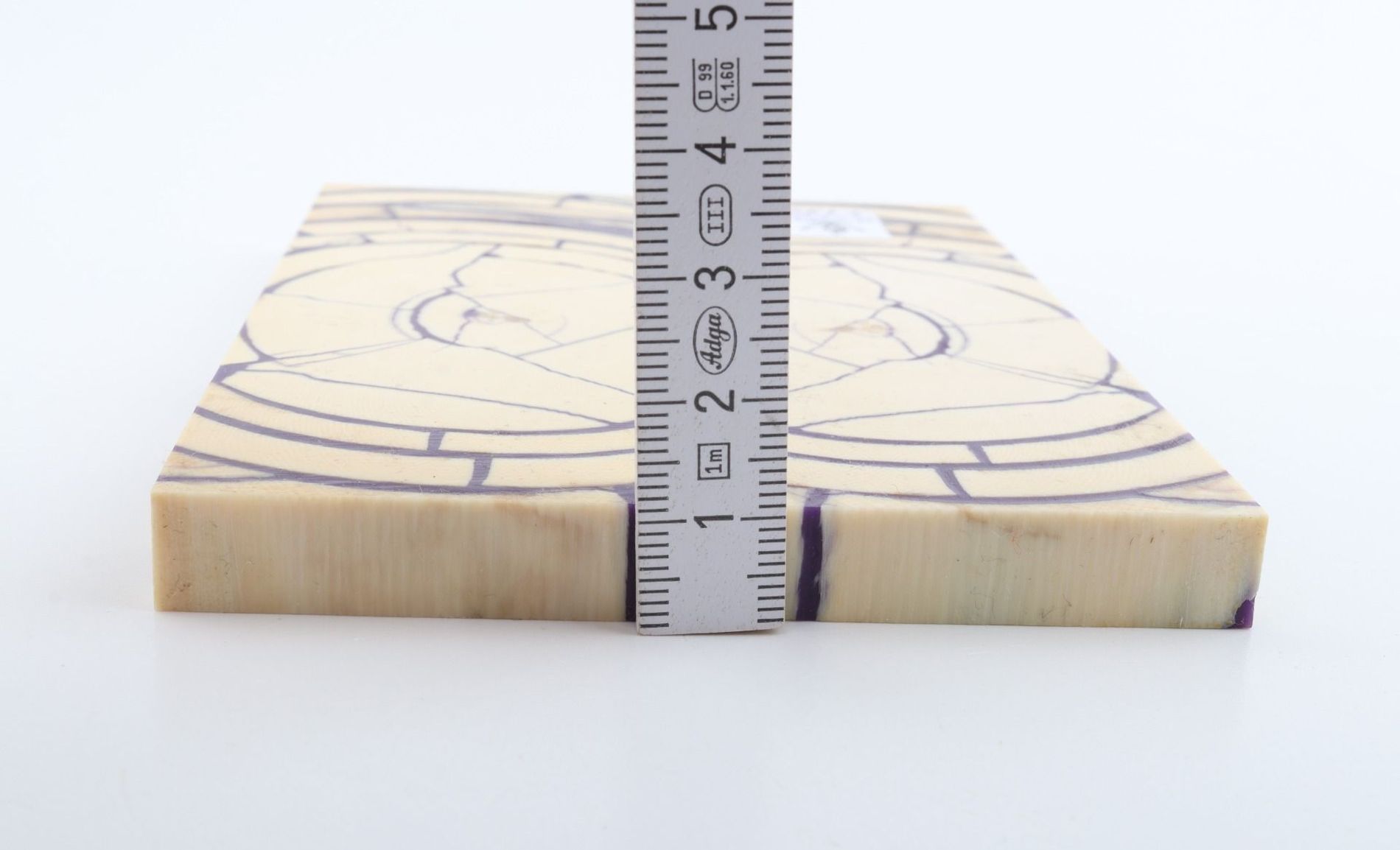 Stabilised mammoth ivory scales