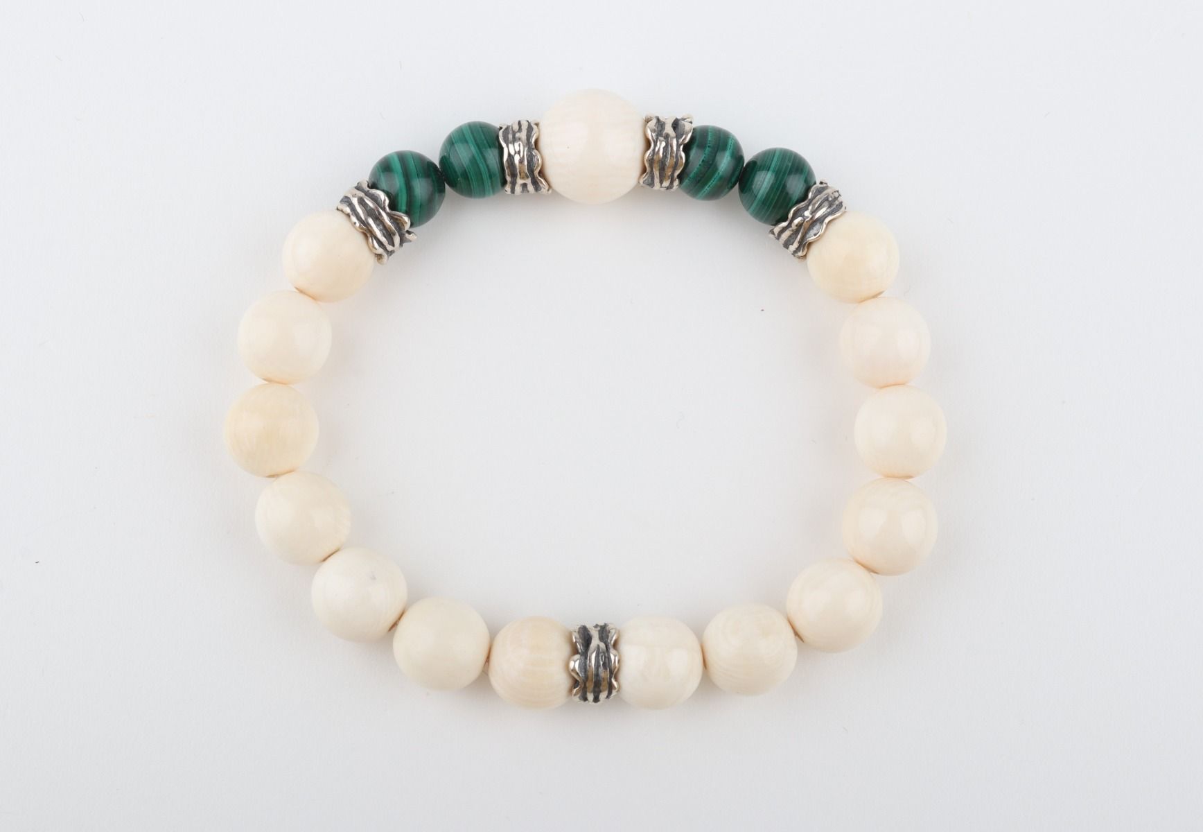 The Cleo Green Bracelet With Oxidized Silver