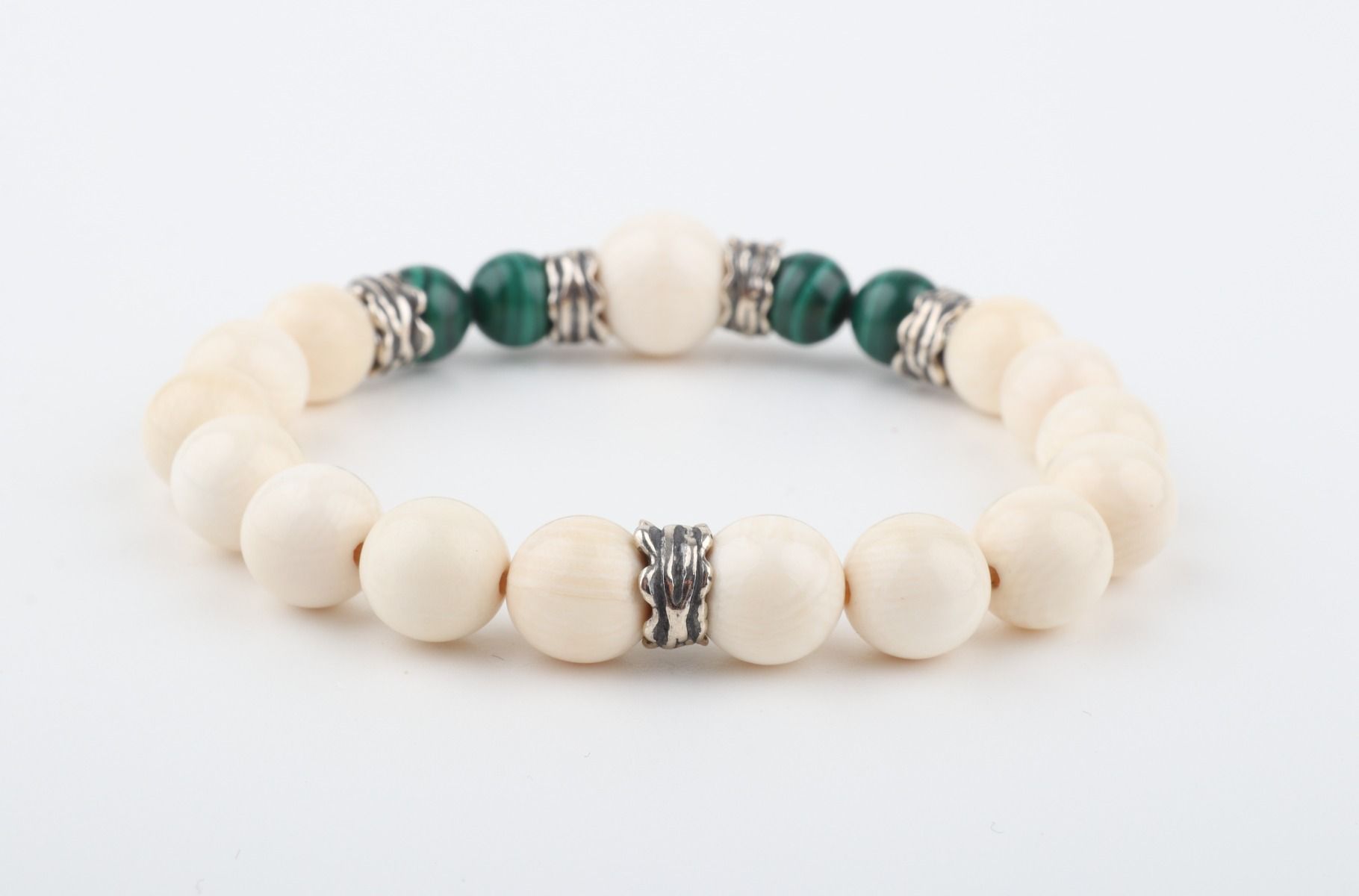 The Cleo Green Bracelet With Oxidized Silver