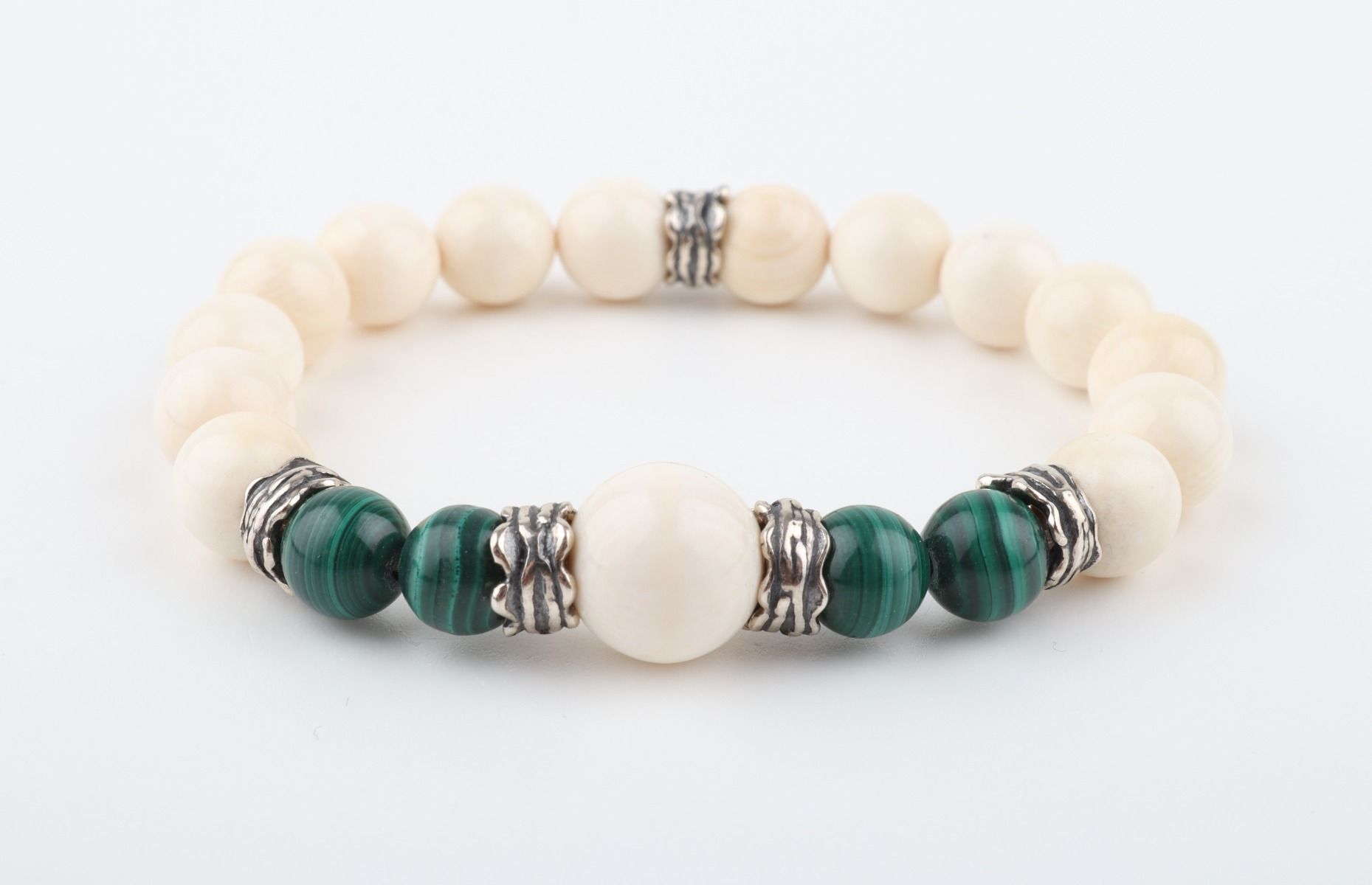 The Cleo Green Bracelet With Oxidized Silver