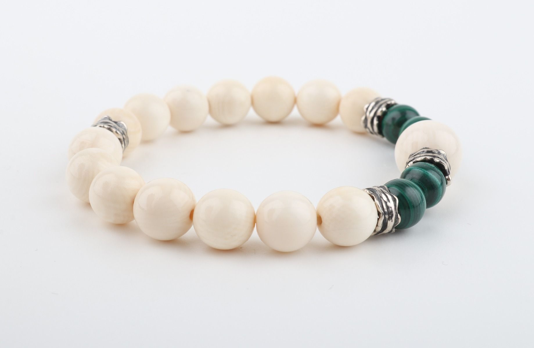 The Cleo Green Bracelet With Oxidized Silver