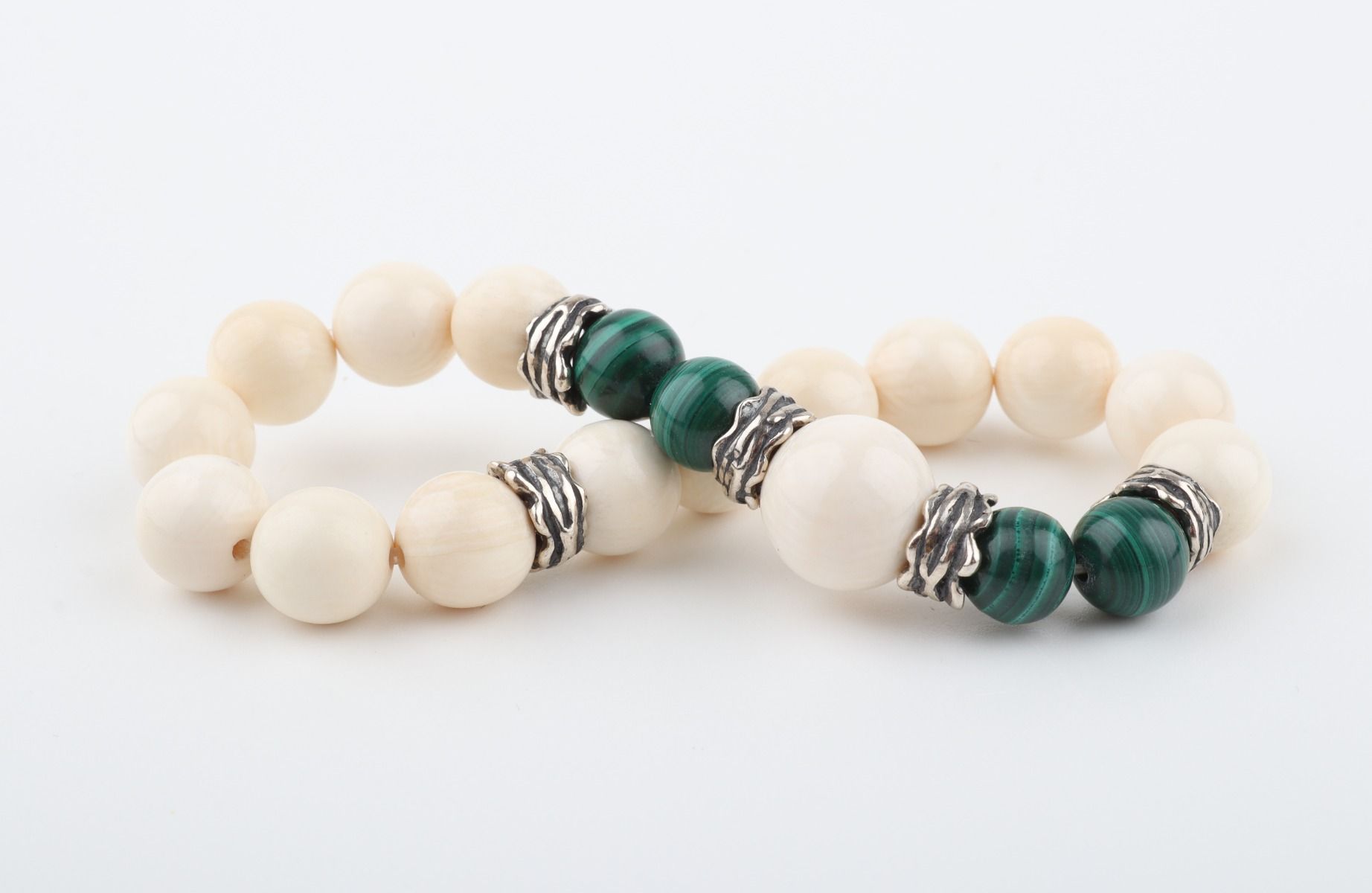 The Cleo Green Bracelet With Oxidized Silver