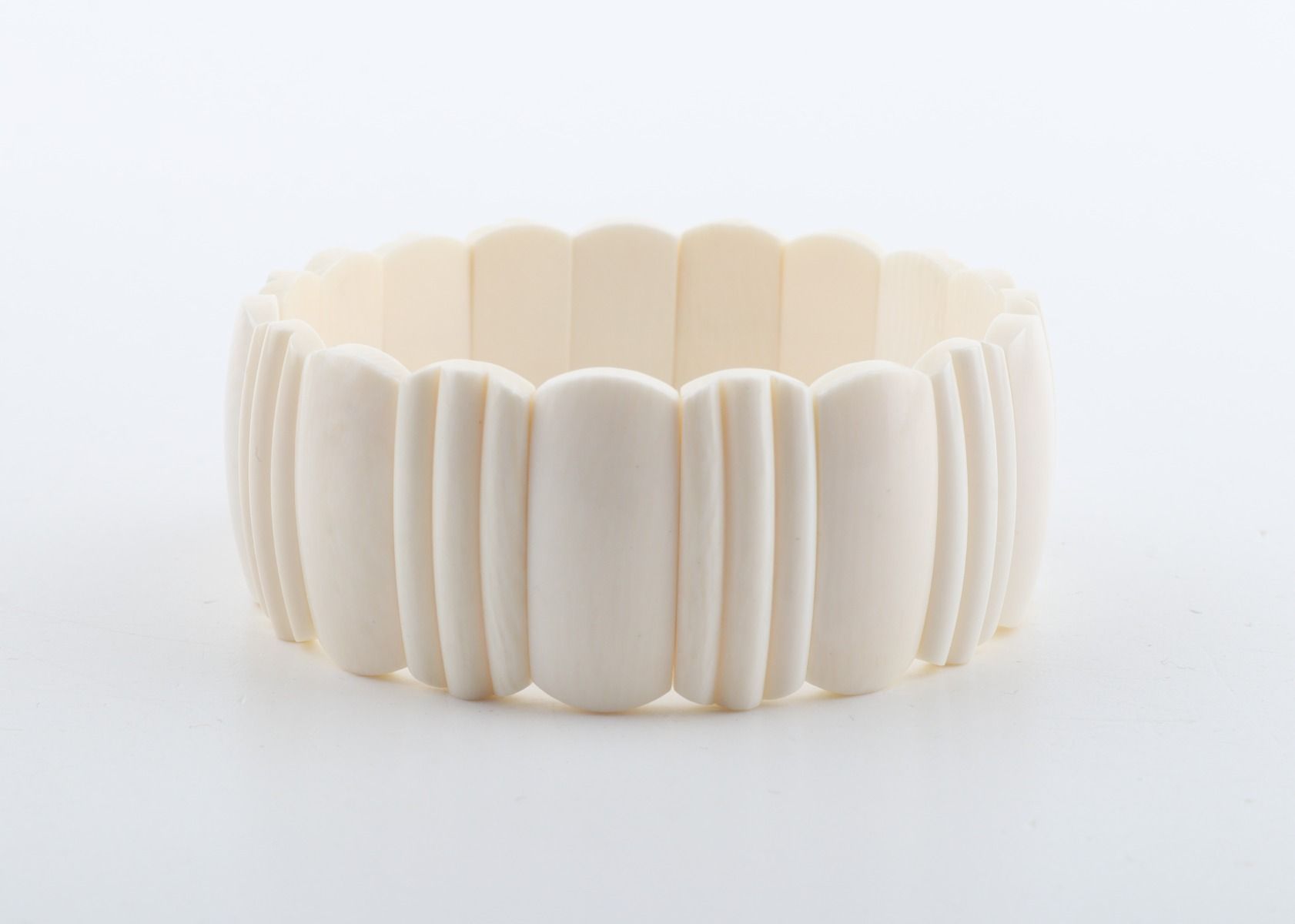 White mammoth ivory bangle