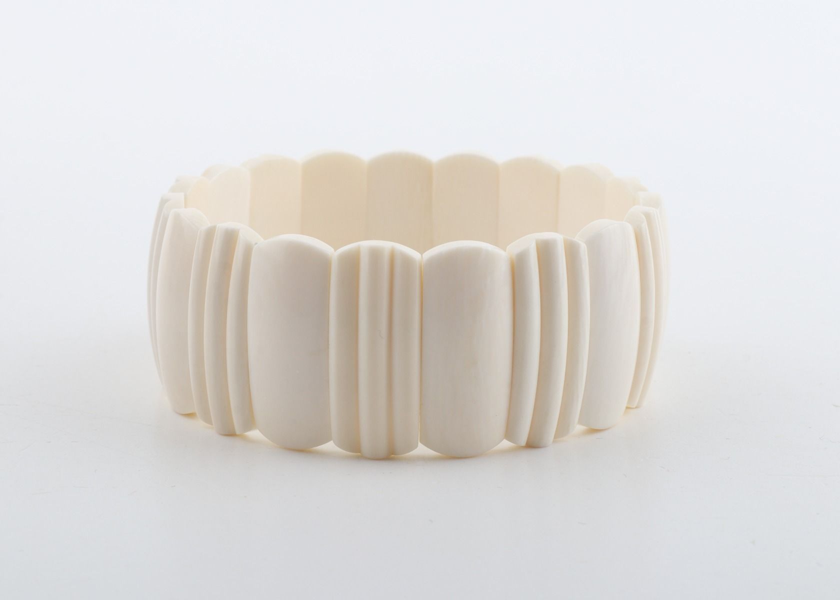 White mammoth ivory bangle