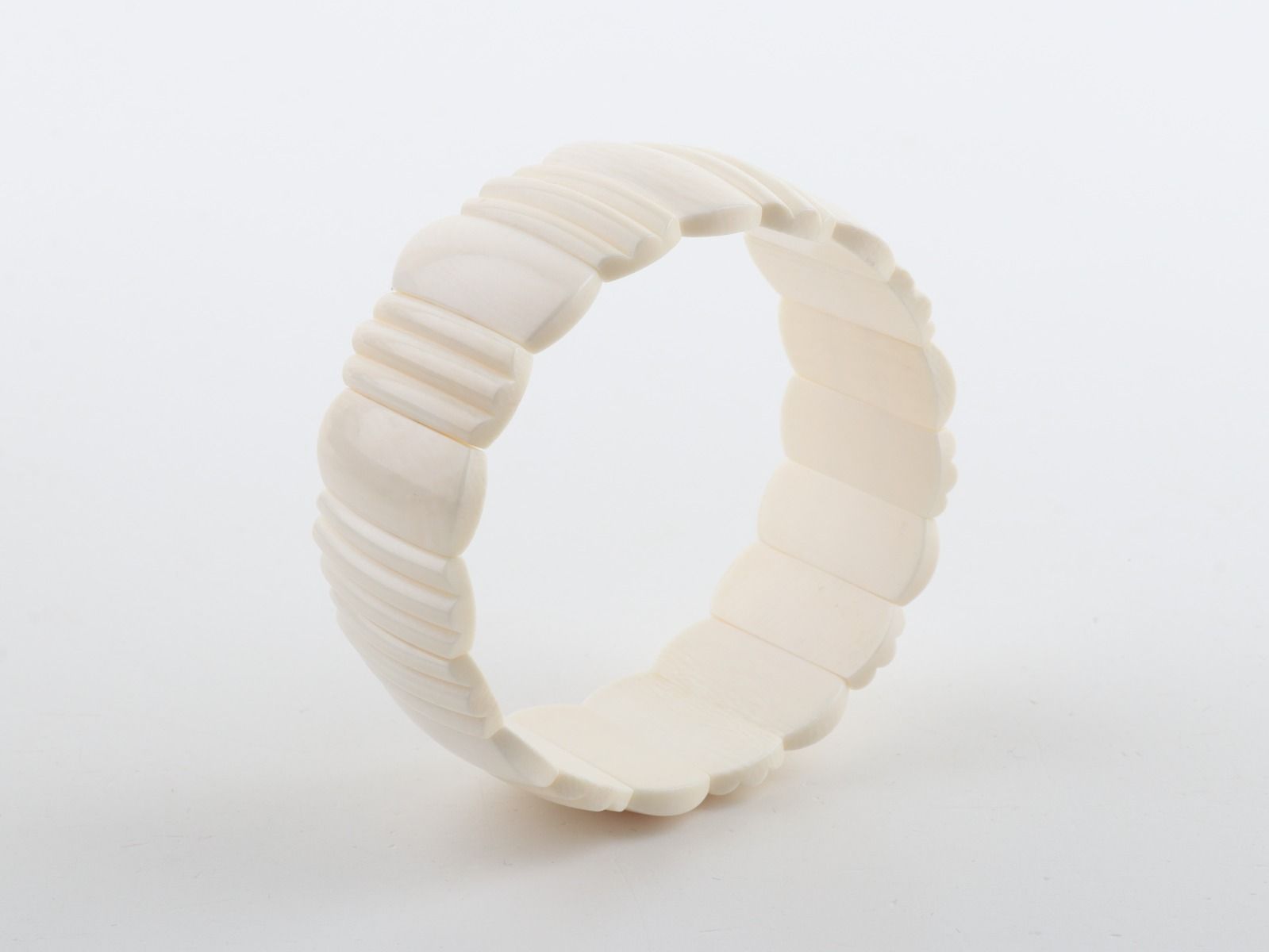 White mammoth ivory bangle