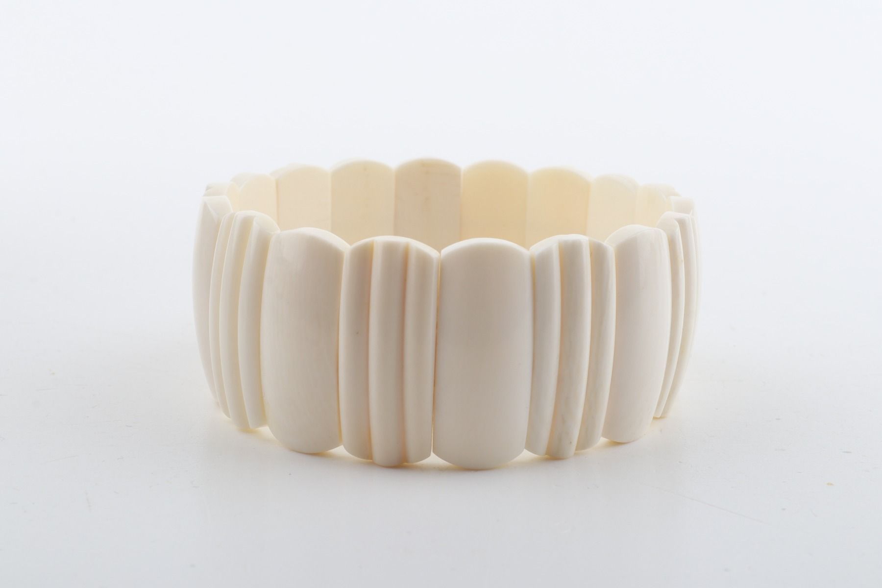 White mammoth ivory bangle