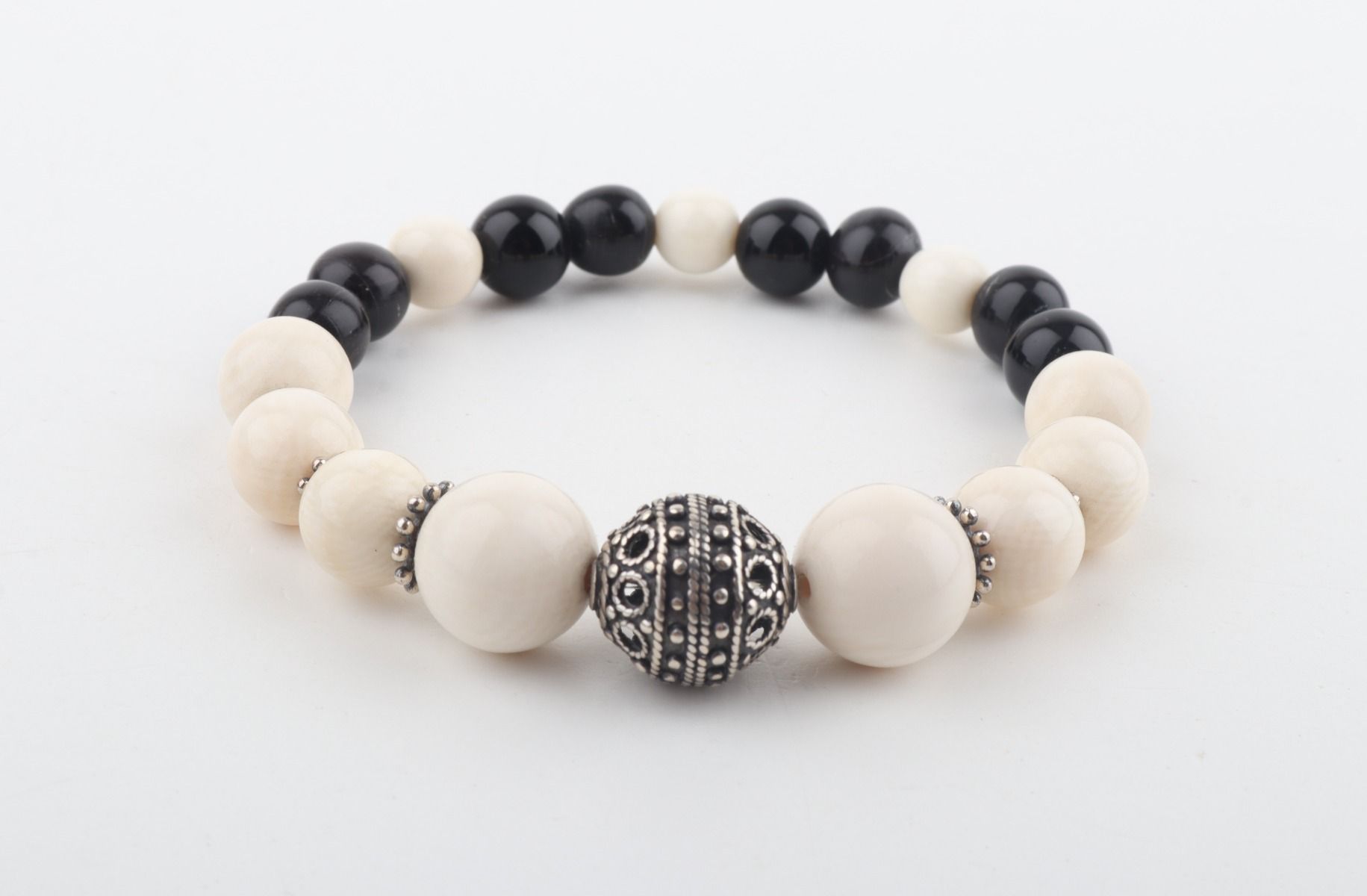 The Tibet Black Mammoth Ivory & Black Onyx bracelet