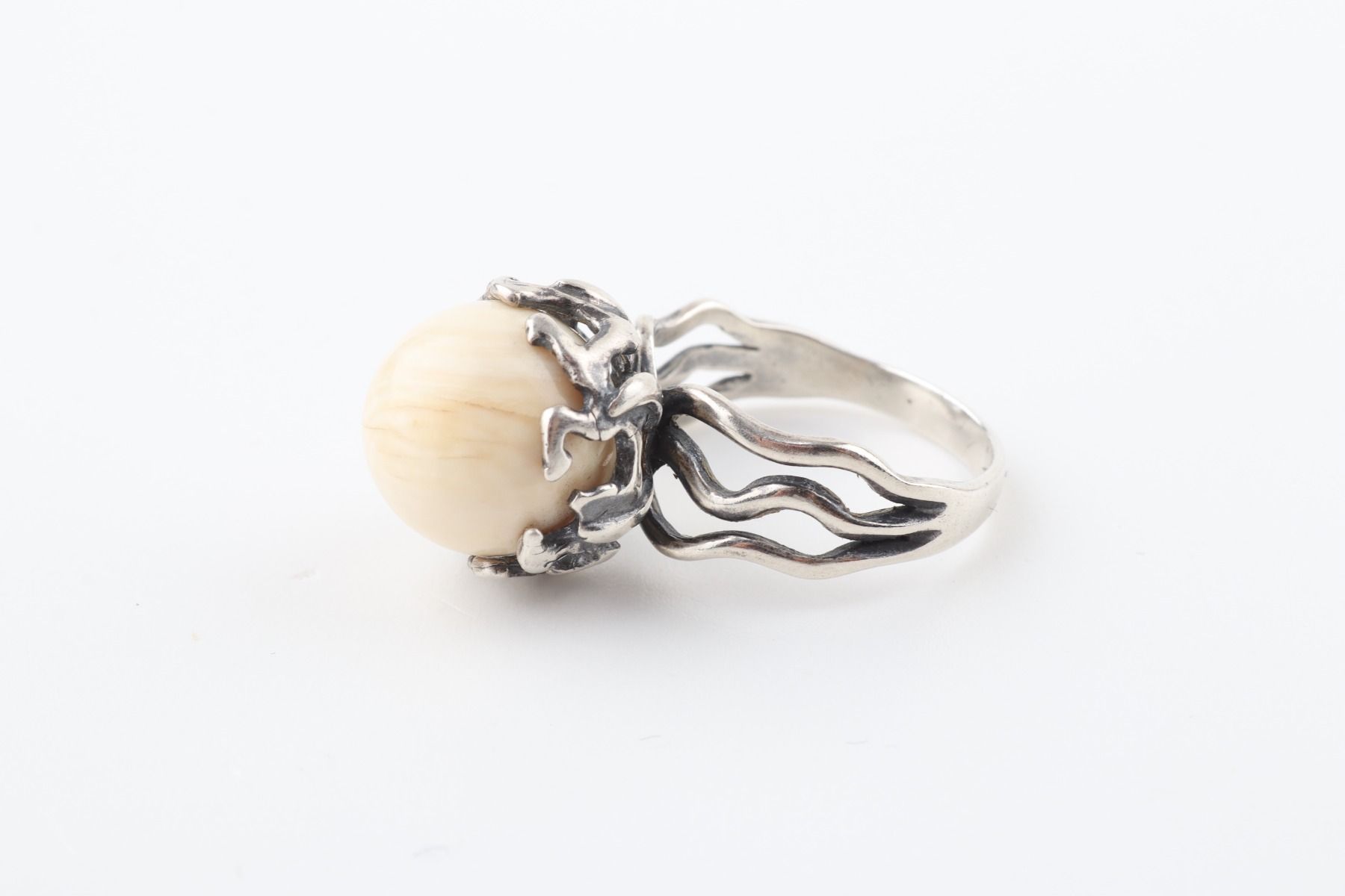 The Peony Ring