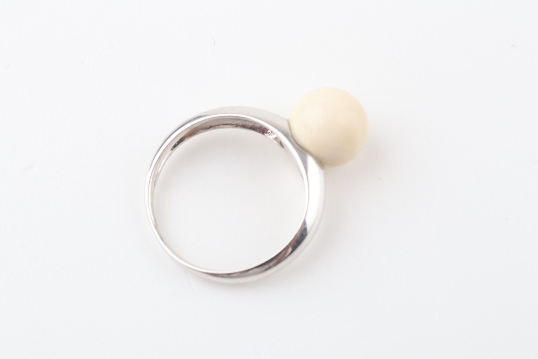 Minimalistic Mammoth Ivory Pearl Ring