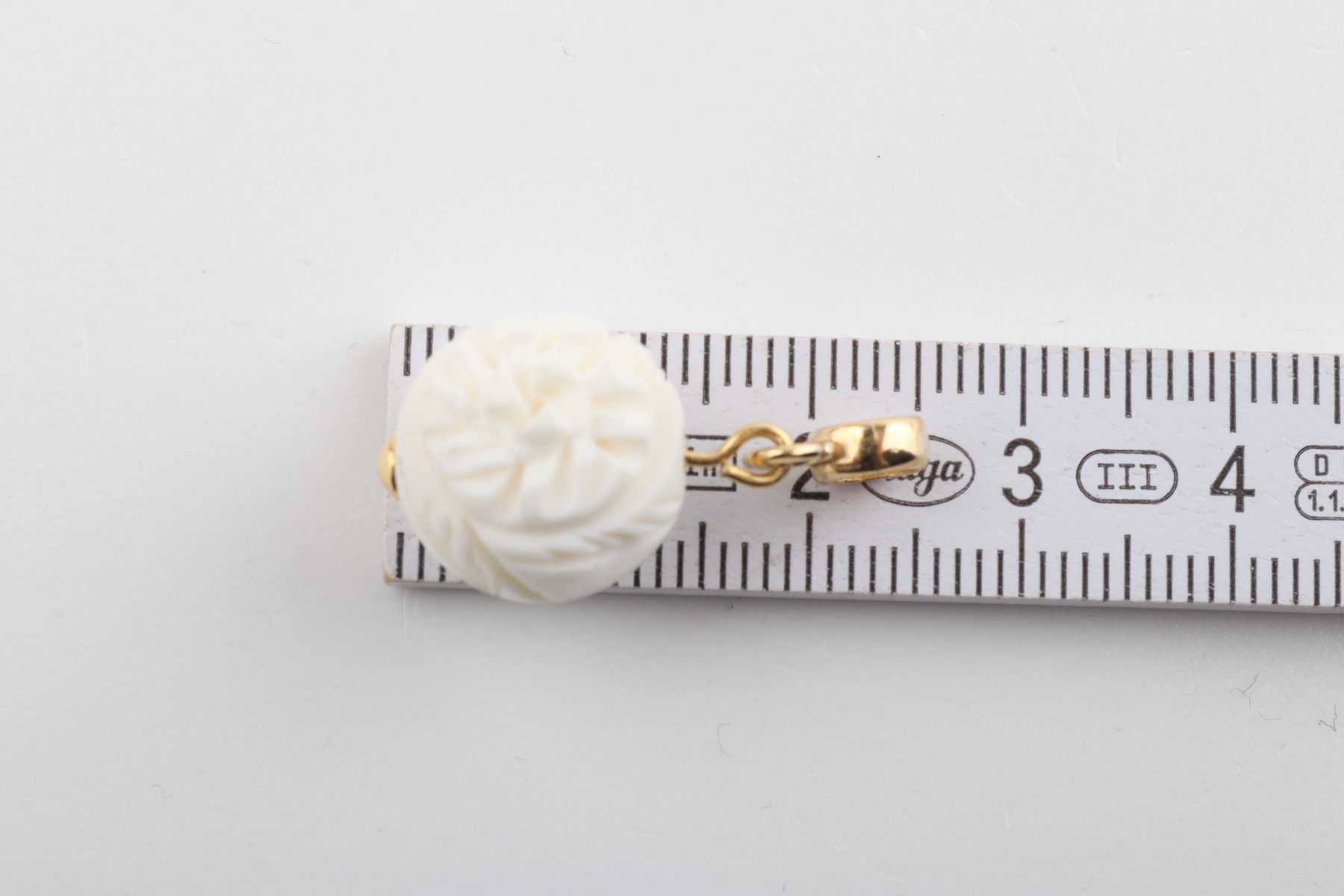 Mini Rose Mammoth Ivory Pendant