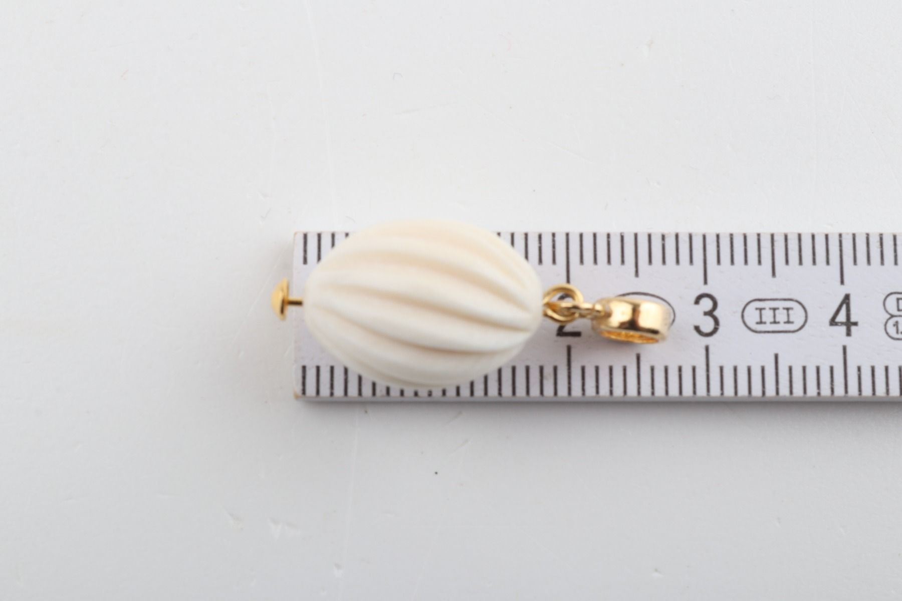 Oval Fluted Mammoth Ivory Pendant