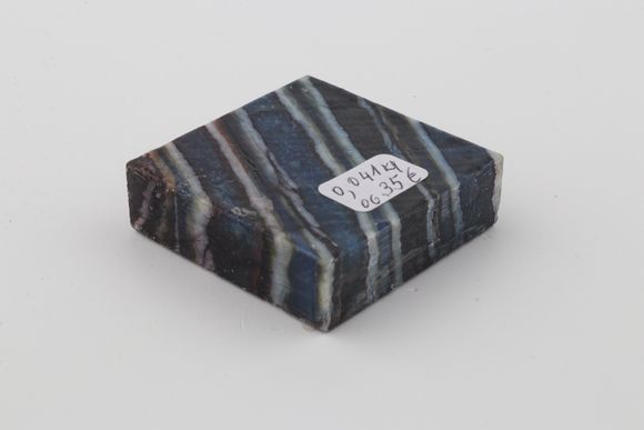 Stabilized mammoth molar piece