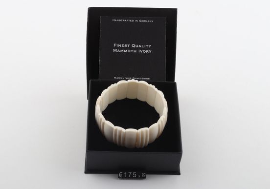 White mammoth ivory bangle
