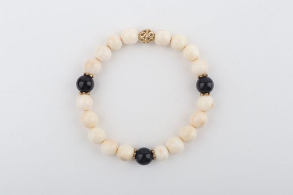 Mammoth Ivory & Black Agate Bracelet